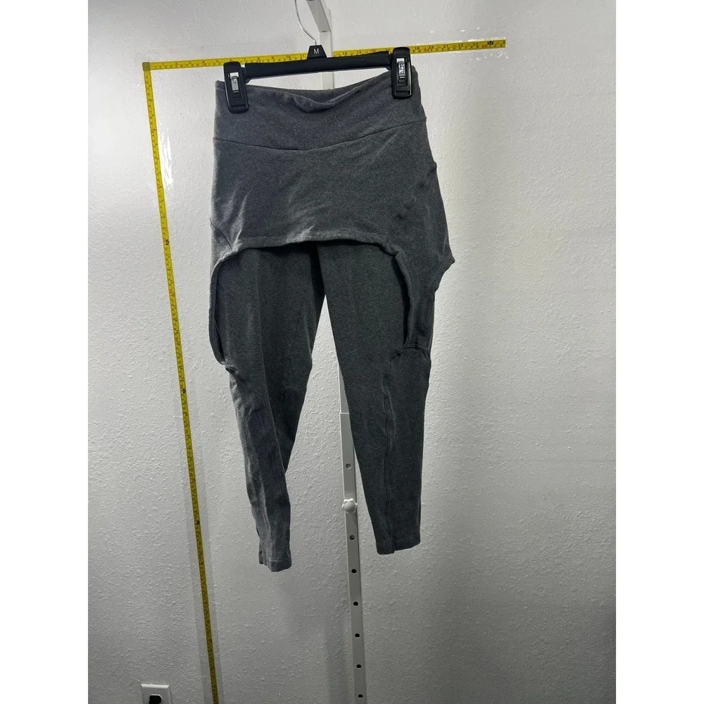 Nike Womens Skirted Leggings‎ Gray 2-in-1 Athletic Yoga Pants Size Medium